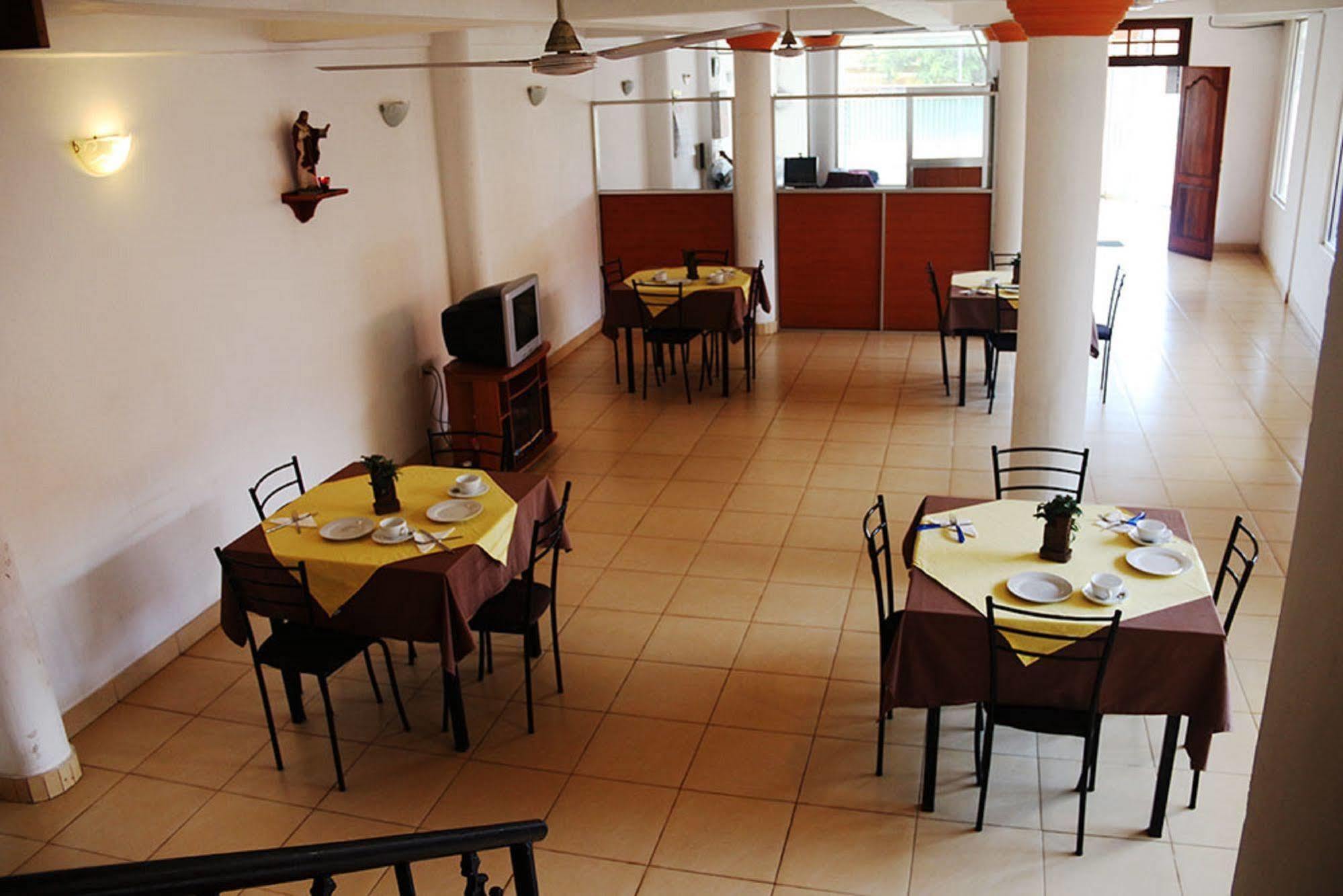 Hotel Red Rose Negombo Zewnętrze zdjęcie