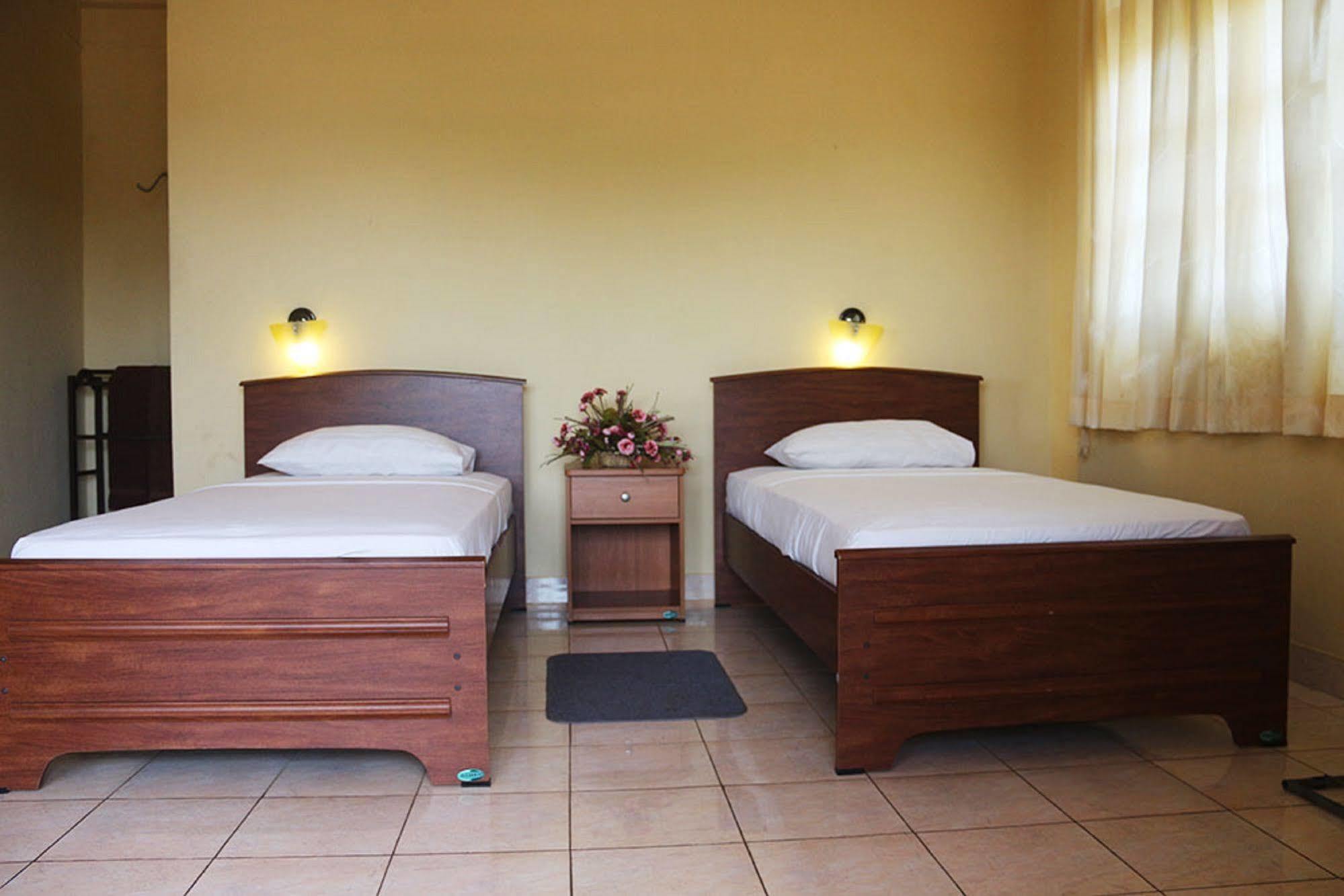 Hotel Red Rose Negombo Zewnętrze zdjęcie