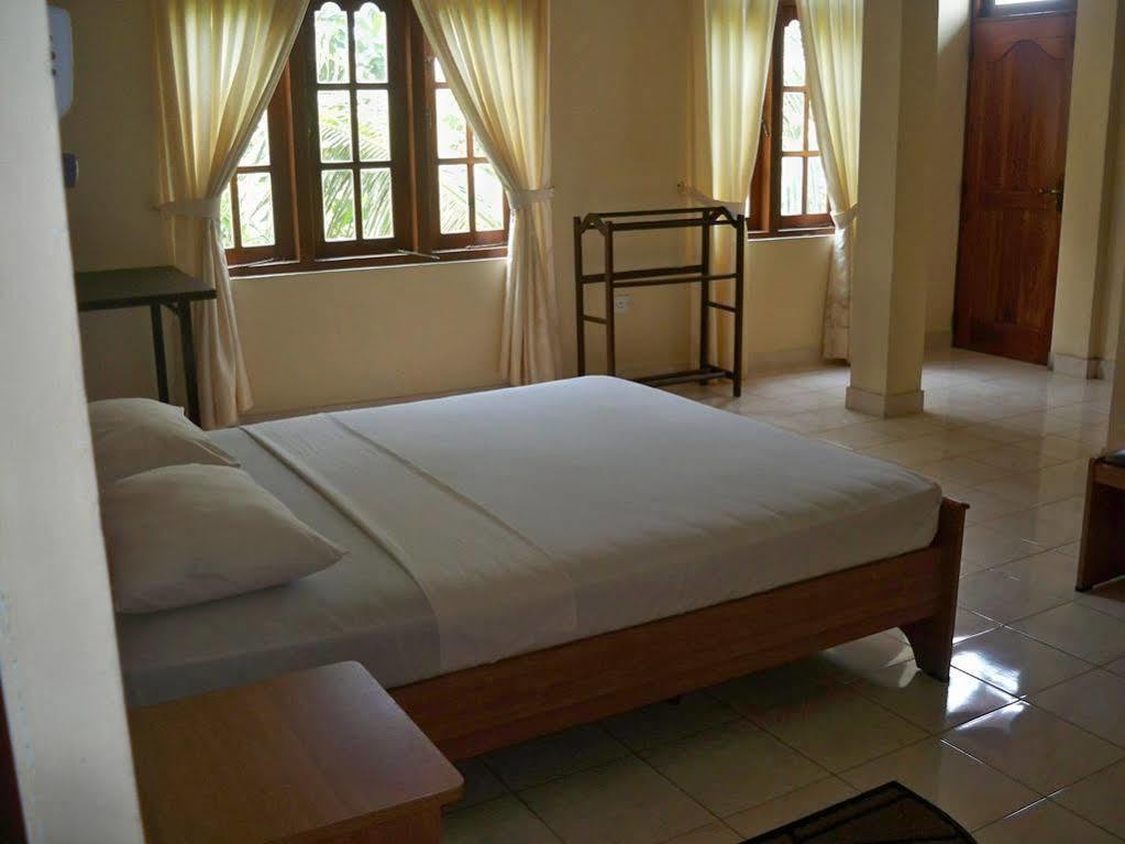 Hotel Red Rose Negombo Zewnętrze zdjęcie